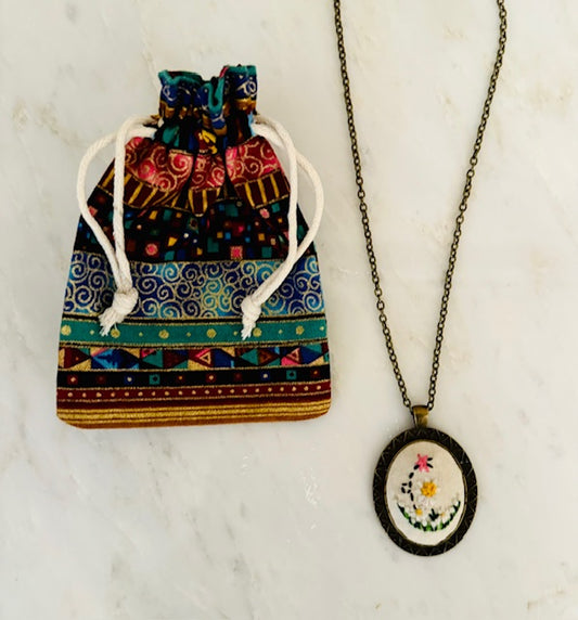 Hand Embroidered Daisies Vintage Style Pendant Necklace